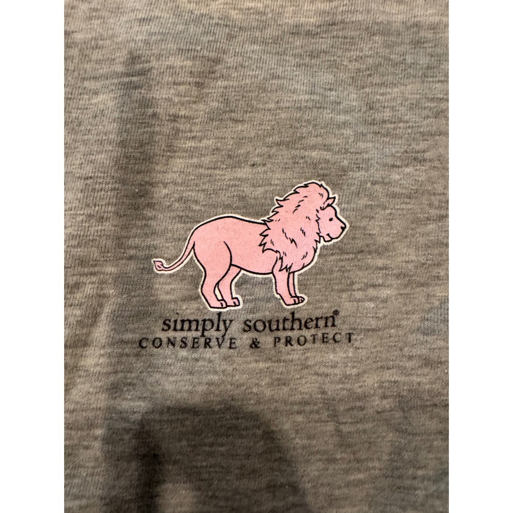 Simply Southern Conserve & Protect Lion Strawberry Graphic Tee Gray Large